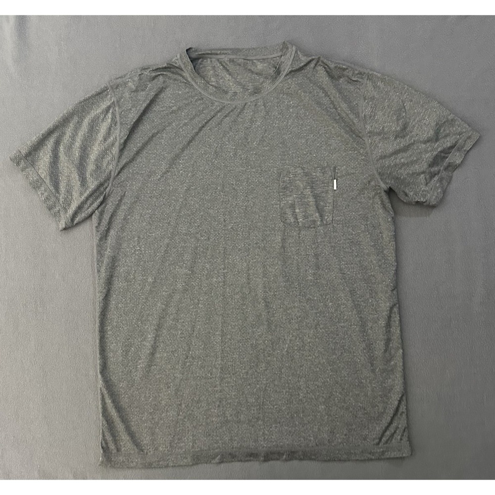 Vuori Tradewind Performance Shirt Men's Gray Navy Pocket Tee XL